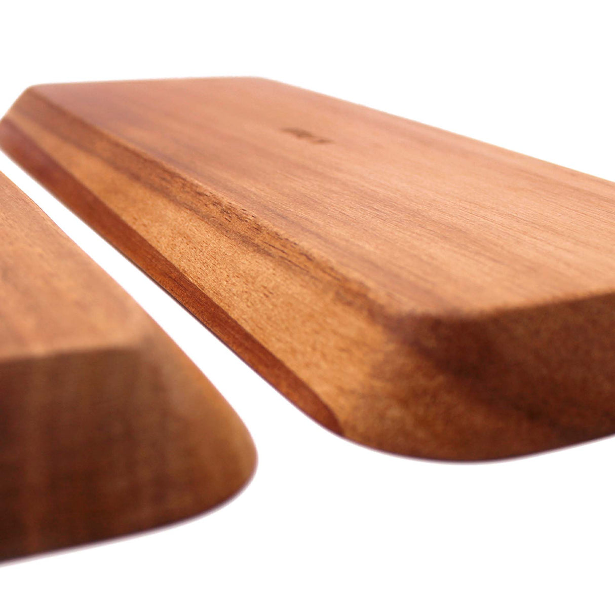 Bandeja rectangular de madera de acacia Kawi. Diseño elegante y funcional, perfecta para aperitivos y más. ¡Compra online y eleva tus presentaciones! Envío a Chile.