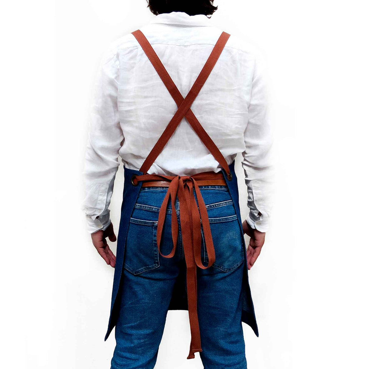 Pechera Jeans modelo Crossback café Unisex