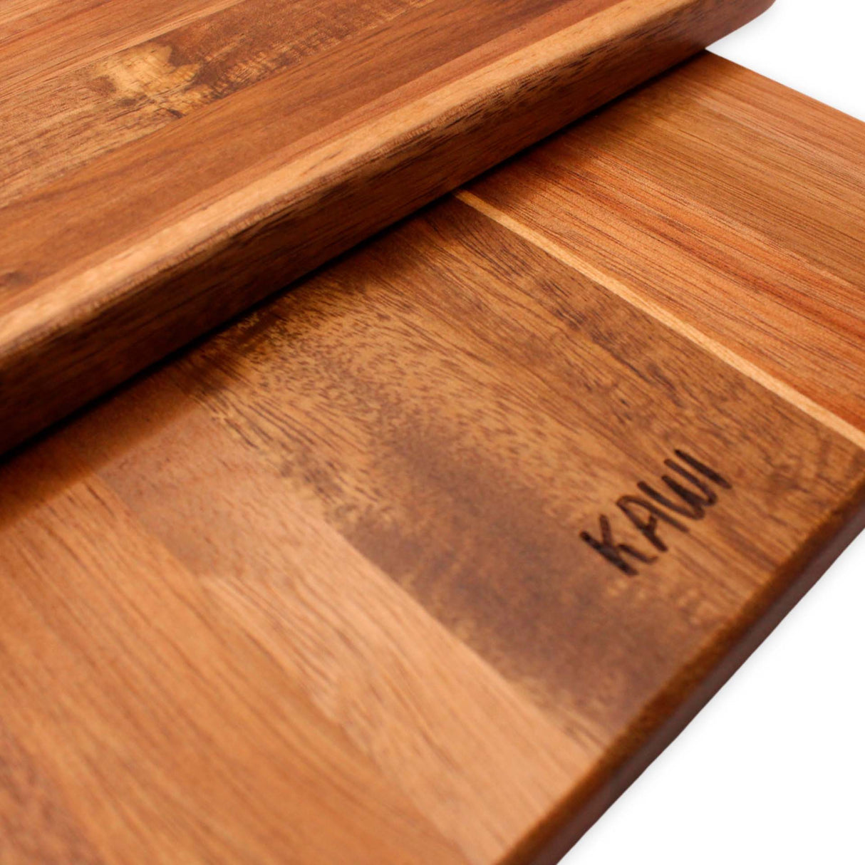 Set de 2 tablas para aperitivo Kawi, de madera de acacia. Diseño versátil y estilo natural. Perfectas para quesos, frutas y más. ¡Compra online y disfruta! Envío a Chile.