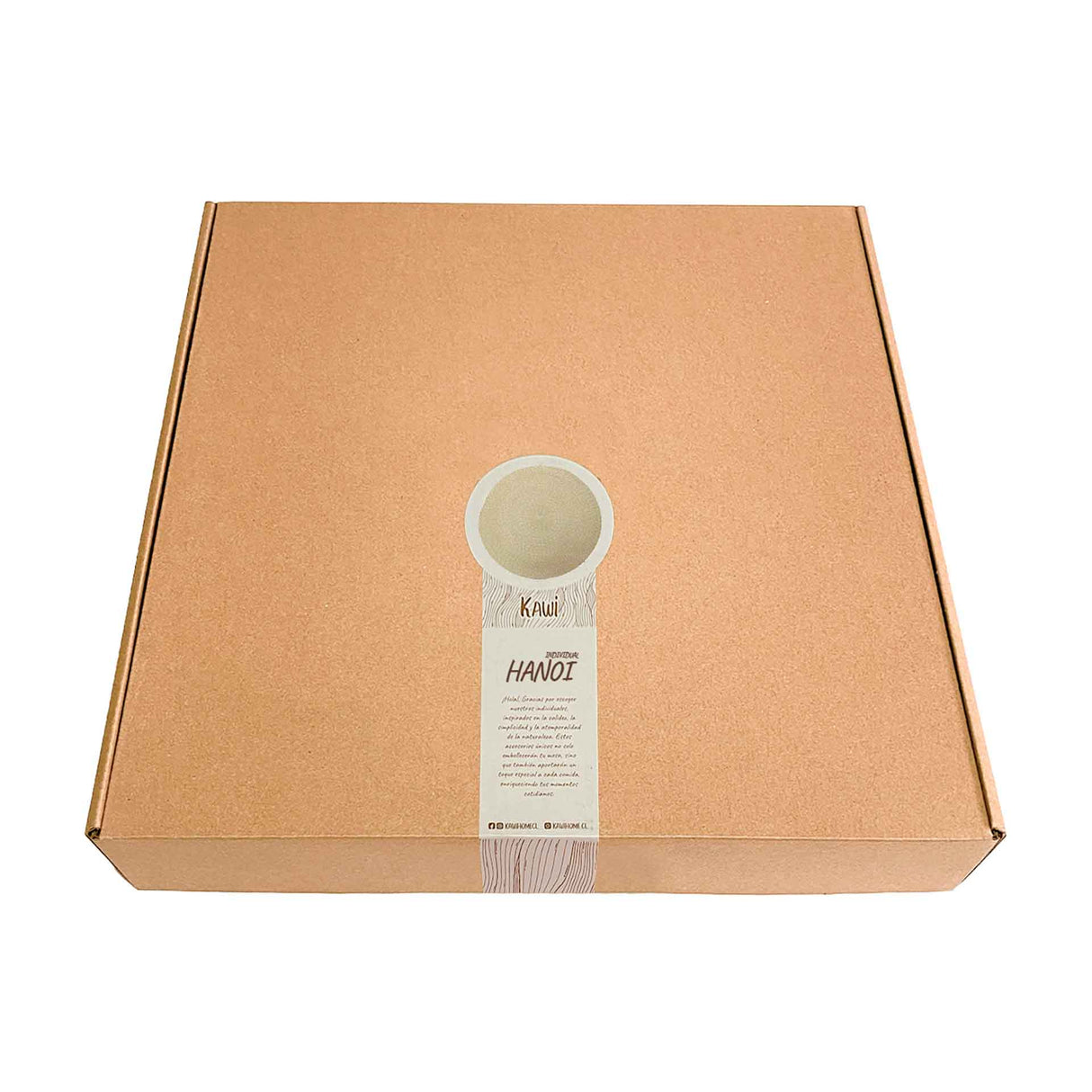 Set de 4 individuales Hanoi de Kawi, hechos de papel trenzado 100%. Diseño moderno y natural, 35cm. ¡Protege tu mesa con estilo y originalidad! Envíos a Chile.