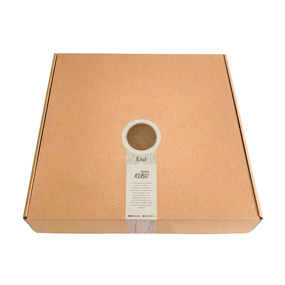 Set de 4 individuales Kubu de Kawi. Hechos con fibra natural (hierba marina y papel). Diseño rústico y elegante, 35cm. ¡Compra ahora y protege tu mesa! Envío a Chile.