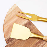 Tabla de aperitivo redonda Kawi. Combinación de madera de acacia y mármol. Diseño elegante y funcional. Perfecta para quesos y más. ¡Compra online y sorprende a tus invitados! Envío a Chile.