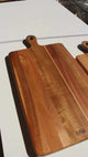 Set de 2 tablas para aperitivo Kawi, de madera de acacia. Diseño versátil y estilo natural. Perfectas para quesos, frutas y más. ¡Compra online y disfruta! Envío a Chile.