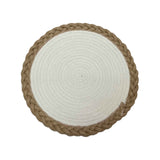 Set de 4 individuales Nusa de Kawi. Combinan yute y poliéster para mayor durabilidad y estilo. Redondos, 35cm. ¡Ideales para proteger tu mesa! Compra online.